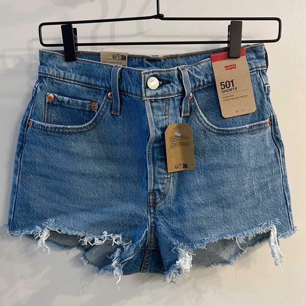 Levi's Women's high waisted Frayed Hem Jean Shorts